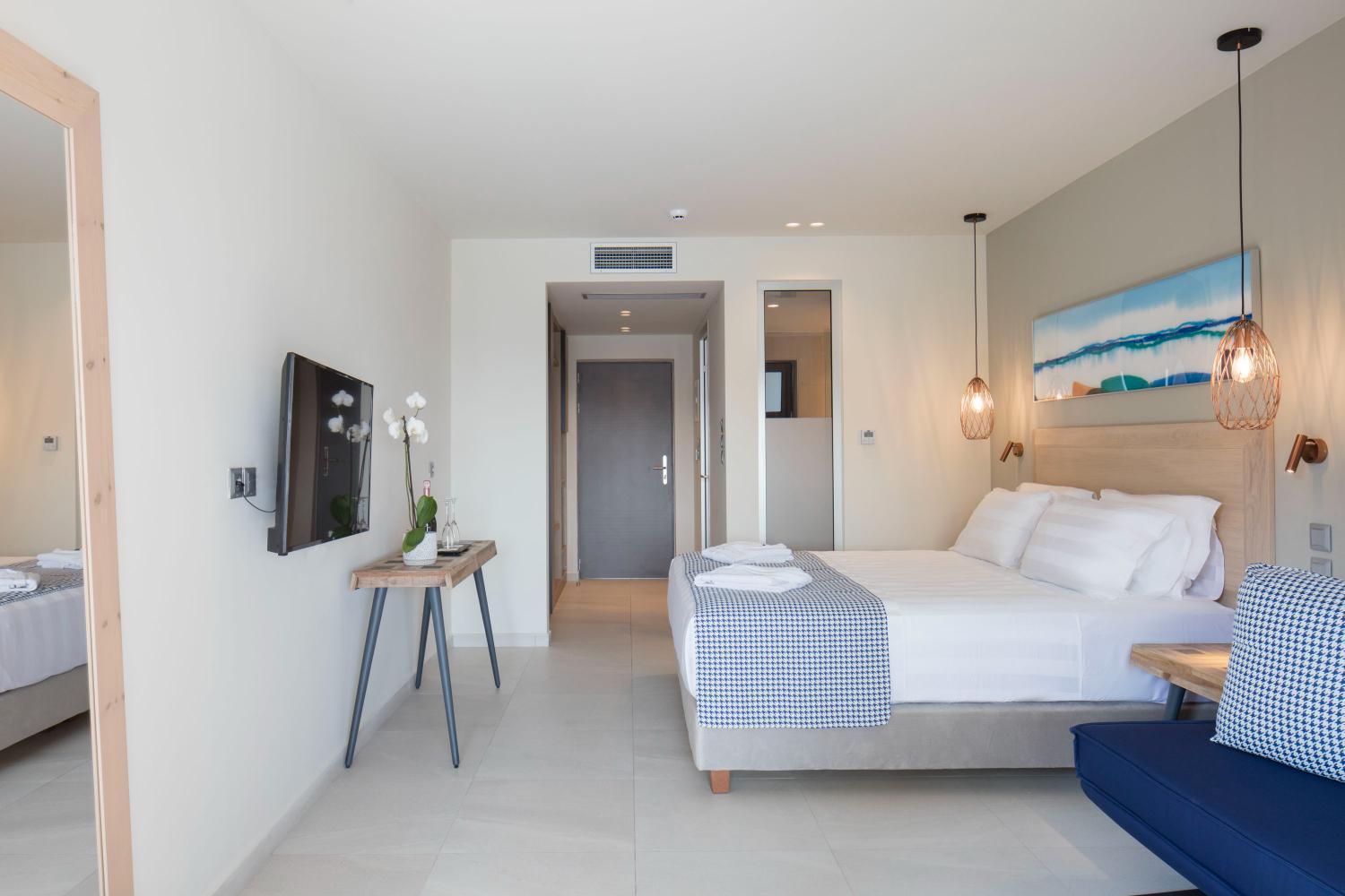 Amira Aparthotel Skiathos Town Exterior photo
