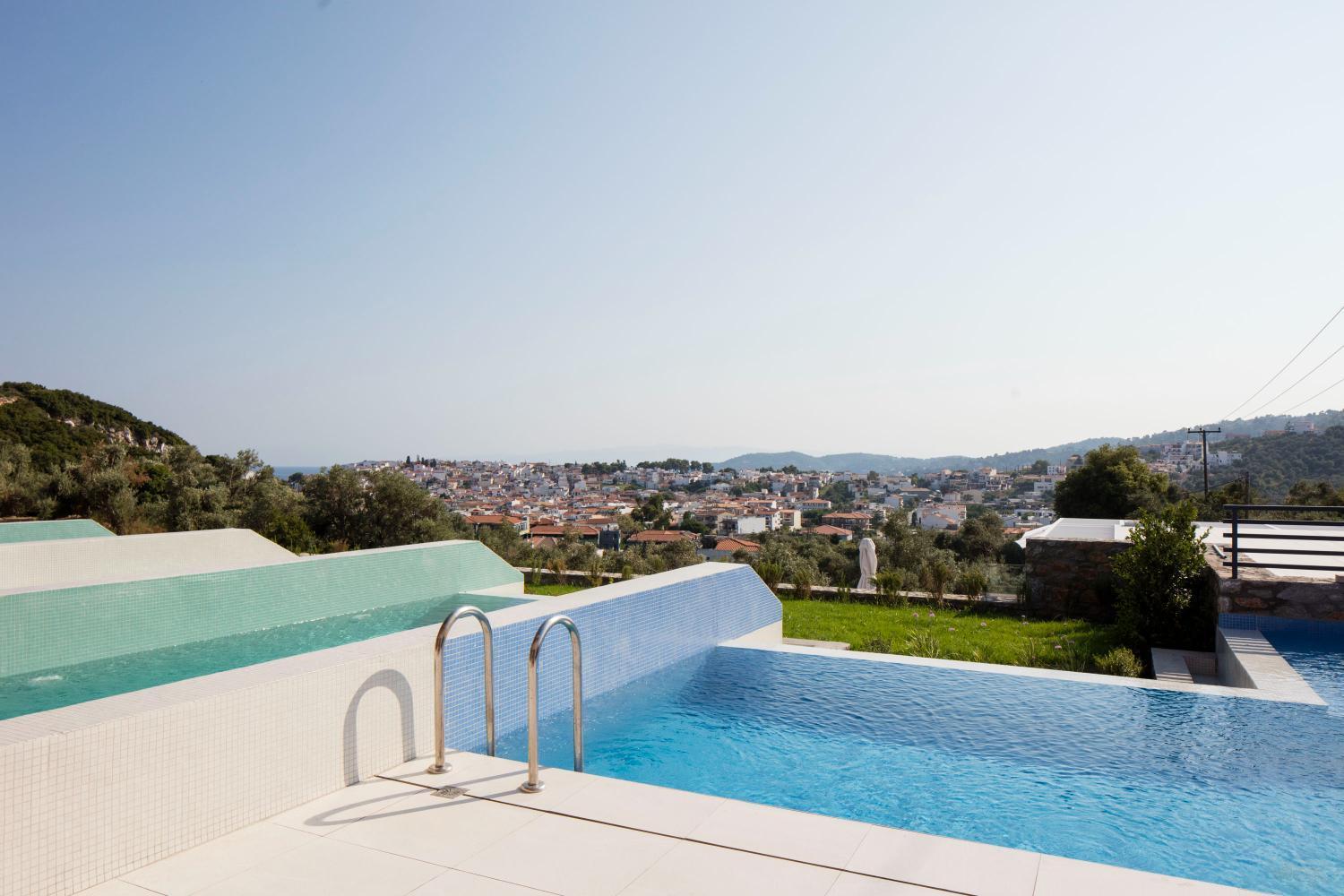 Amira Aparthotel Skiathos Town Exterior photo
