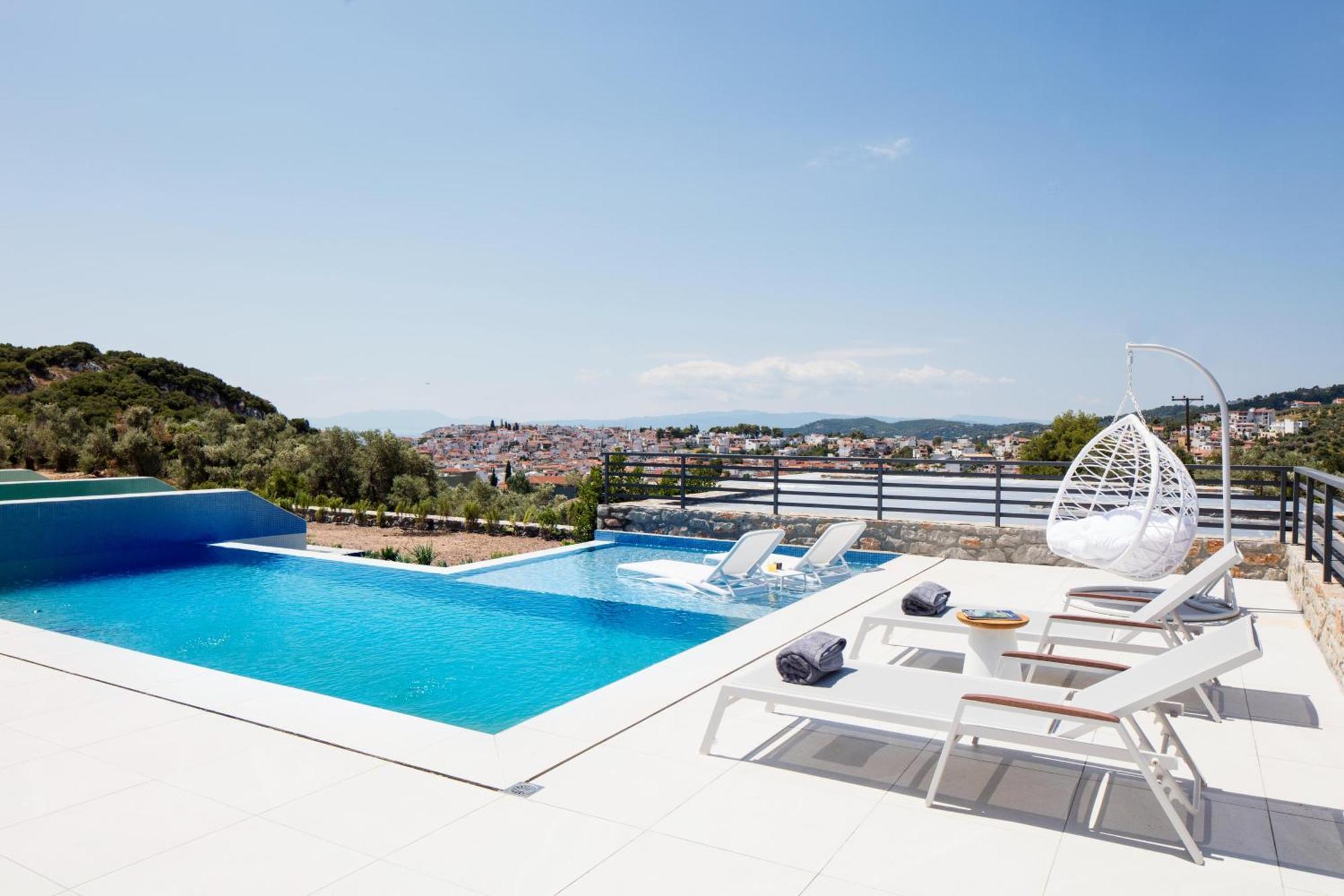 Amira Aparthotel Skiathos Town Exterior photo