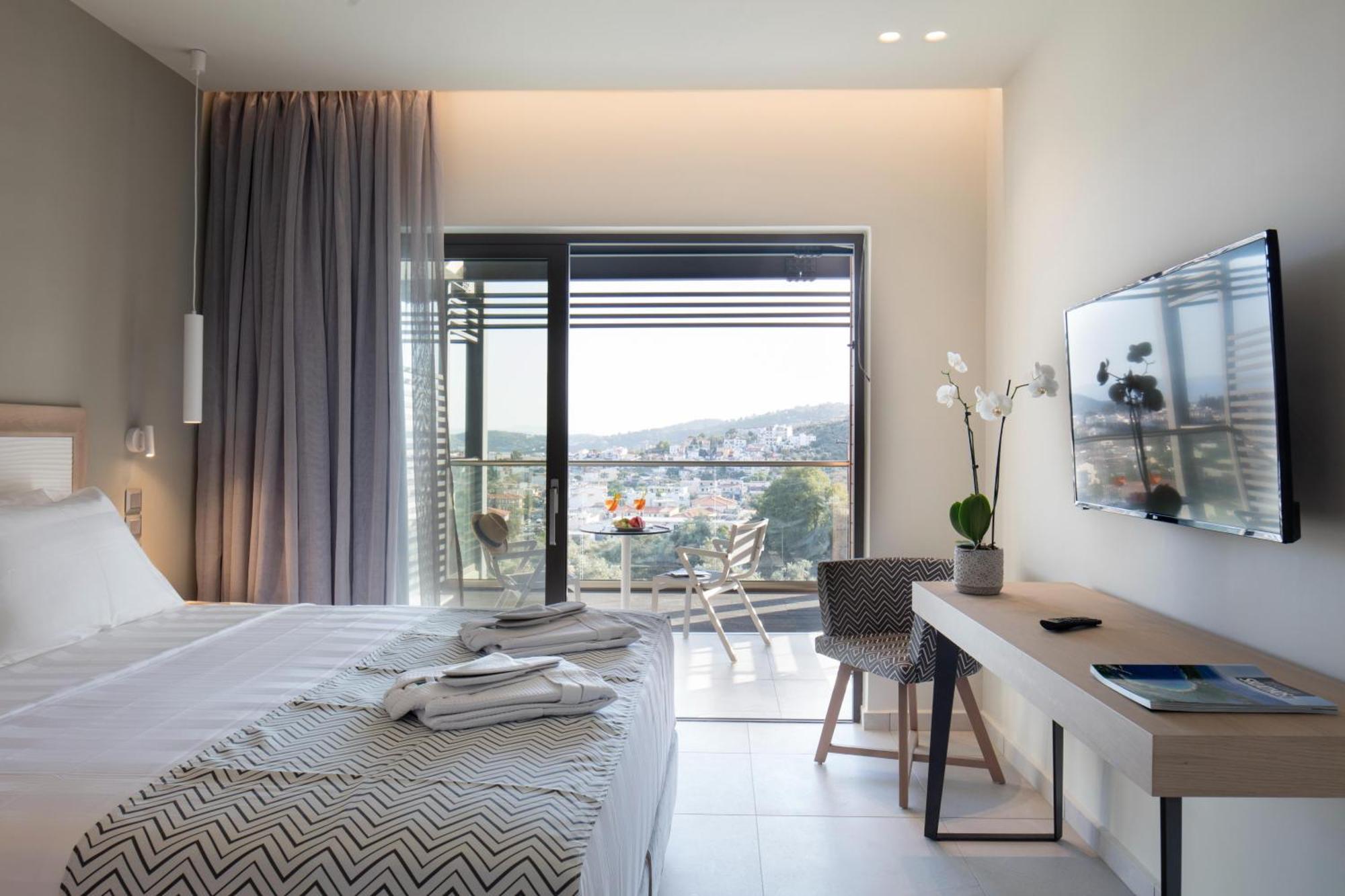 Amira Aparthotel Skiathos Town Exterior photo