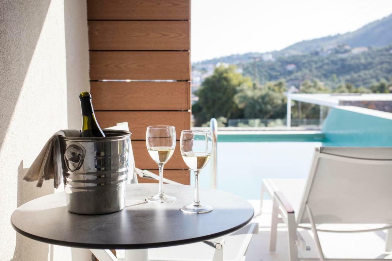 Amira Aparthotel Skiathos Town Exterior photo