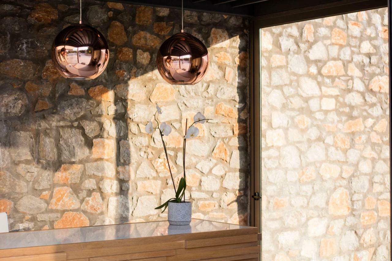 Amira Aparthotel Skiathos Town Exterior photo